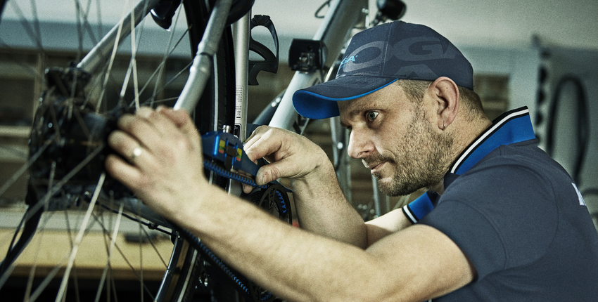 Master Mechanic: Hendrik Master Mechanic: Hendrik