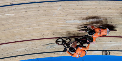 Goud op de teamsprint voor de Nederlandse baanwielrenners